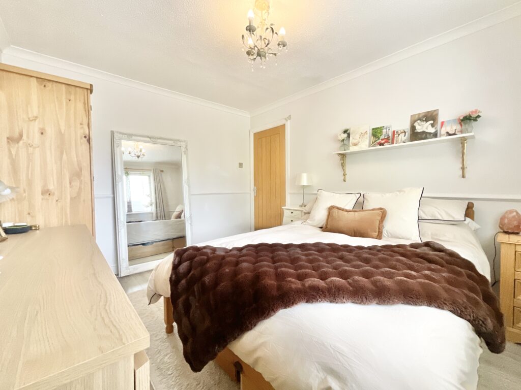Sopwith Close, Yarnfield, ST15