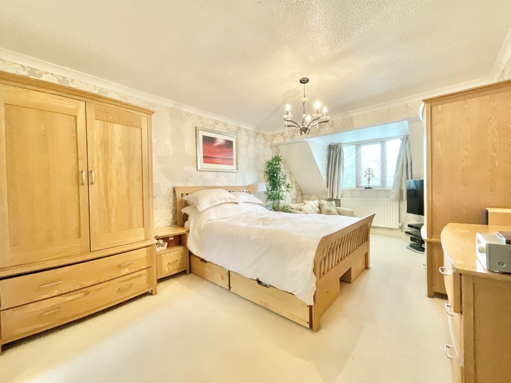 Sopwith Close, Yarnfield, ST15