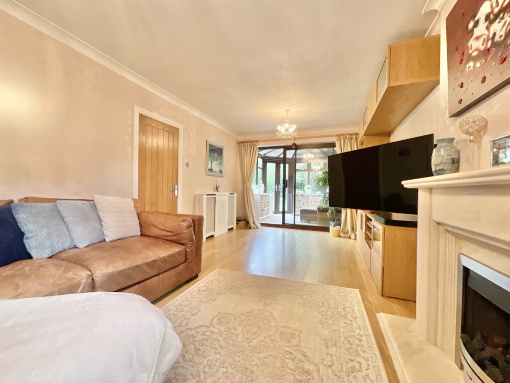 Sopwith Close, Yarnfield, ST15
