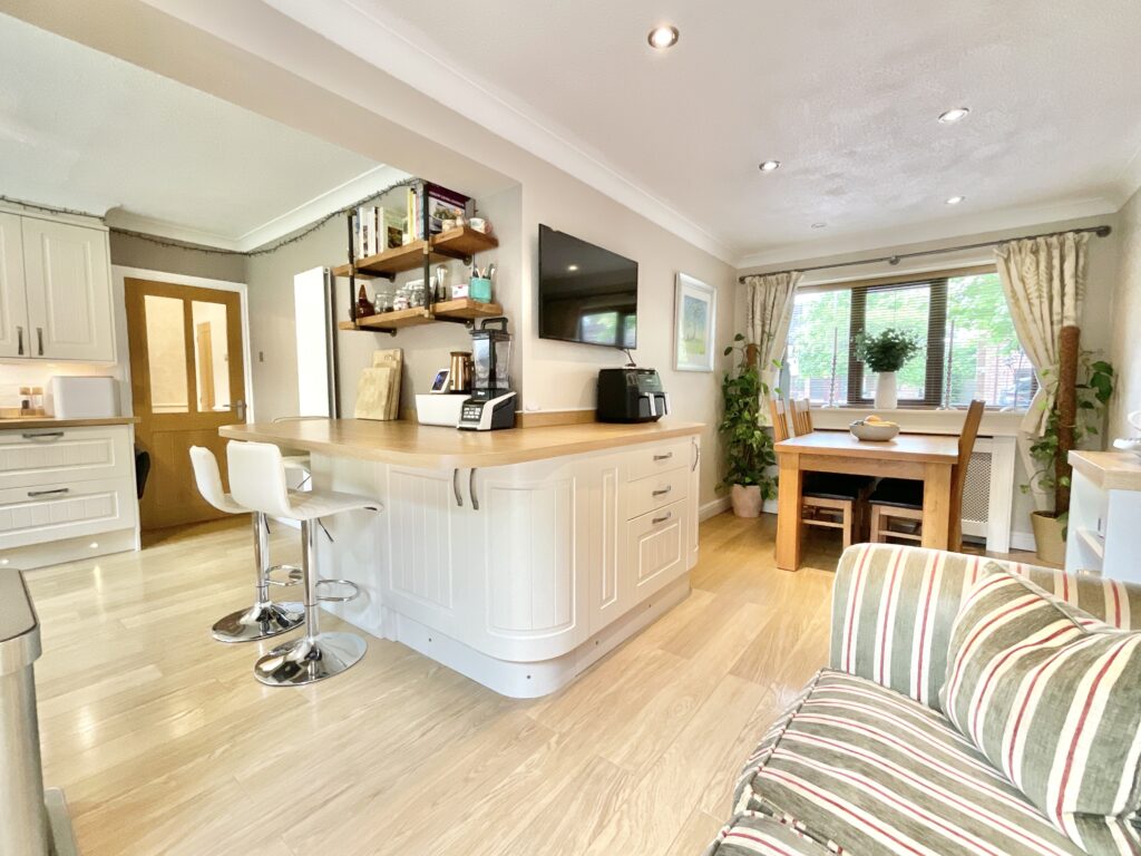 Sopwith Close, Yarnfield, ST15
