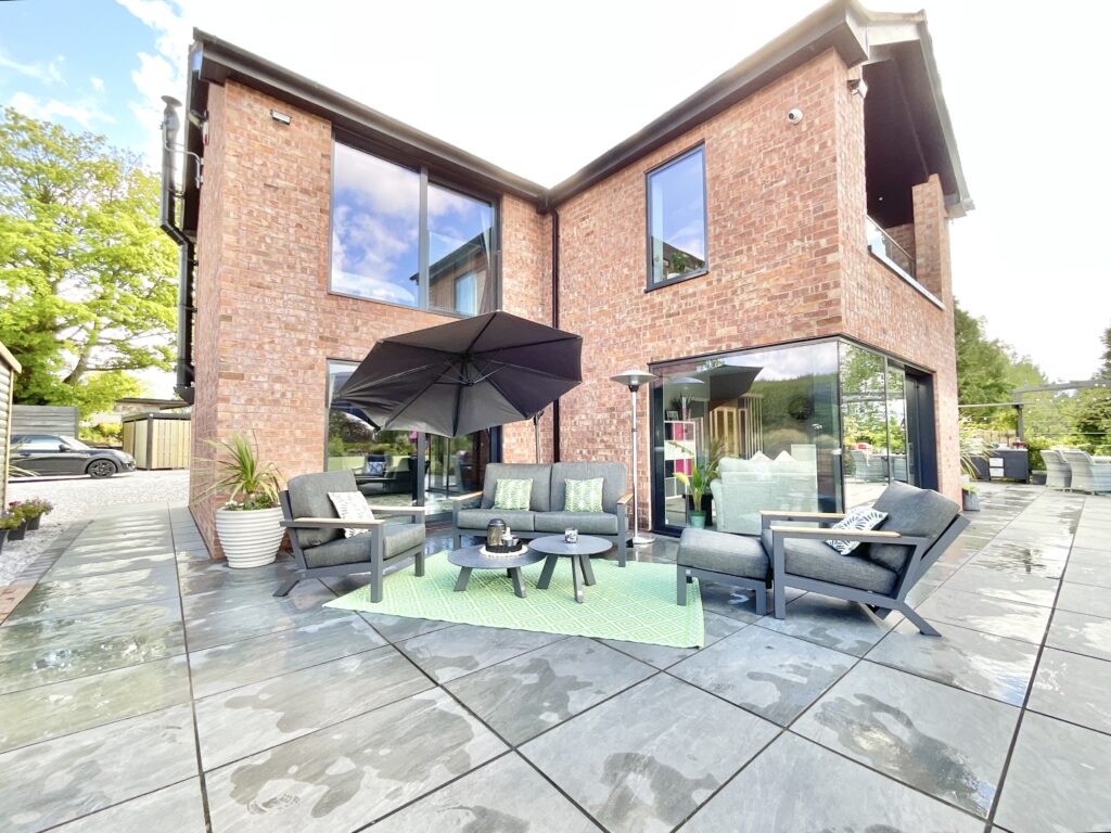 Acton, Newcastle, ST5
