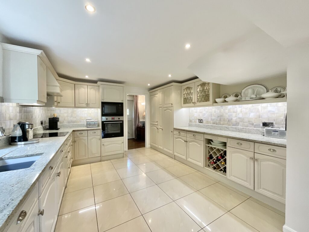 Stowe-By-Chartley, Stafford, ST18
