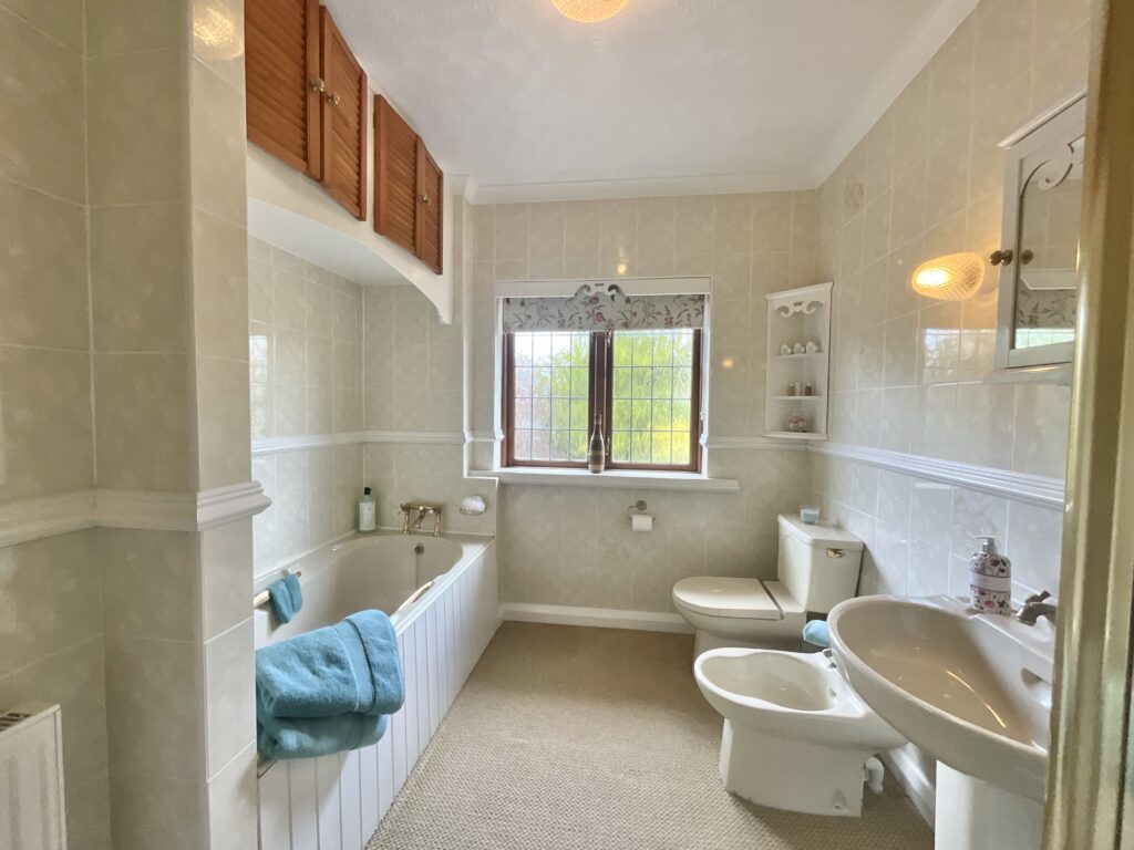 Cheadle Road, Blythe Bridge, ST11
