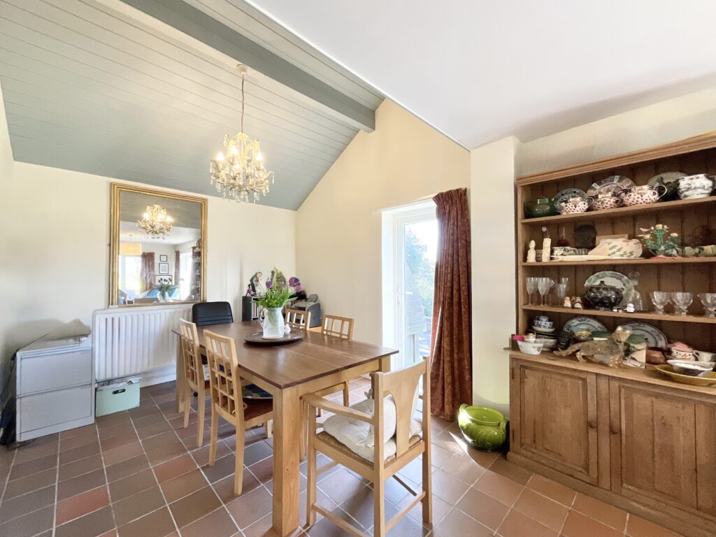 Common Lane, Stone, ST15