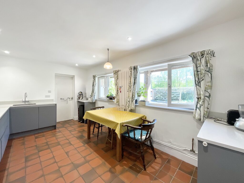 Common Lane, Stone, ST15