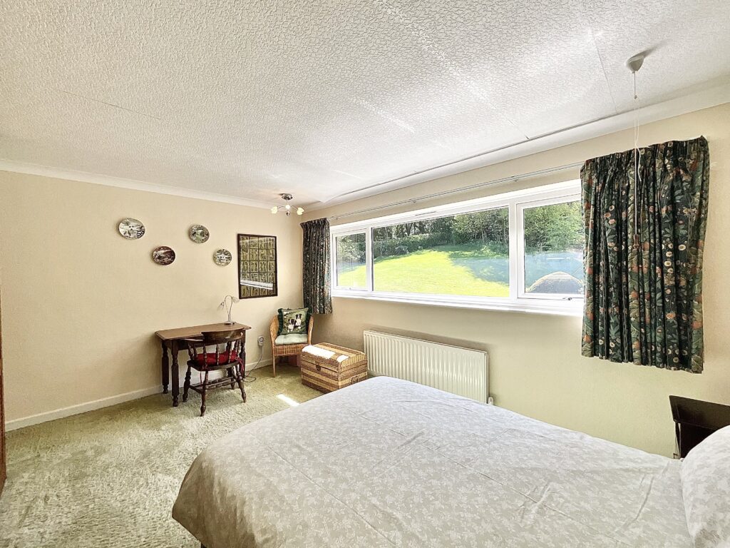 Harewood Close, Cheadle, ST10