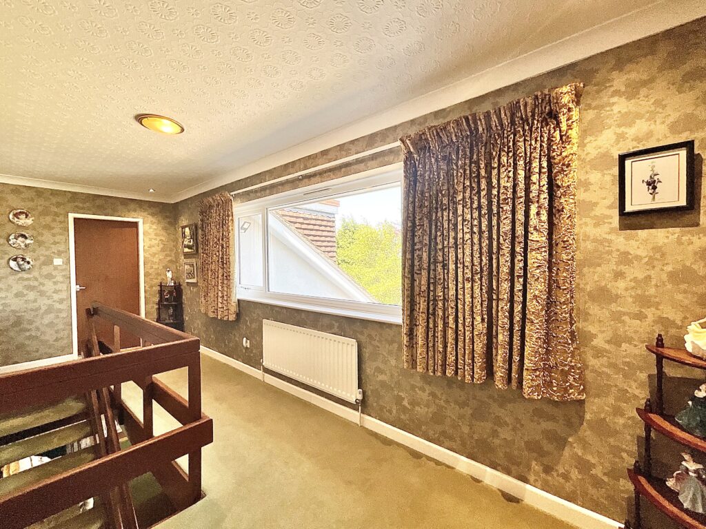 Harewood Close, Cheadle, ST10