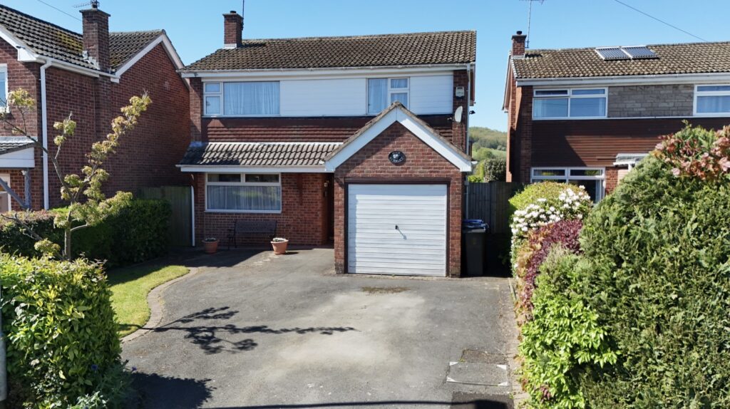 Aynsley Close, Cheadle, ST10