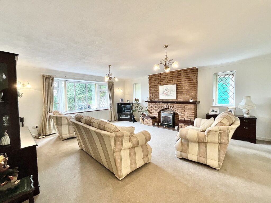 Park Drive, Cheadle, ST10