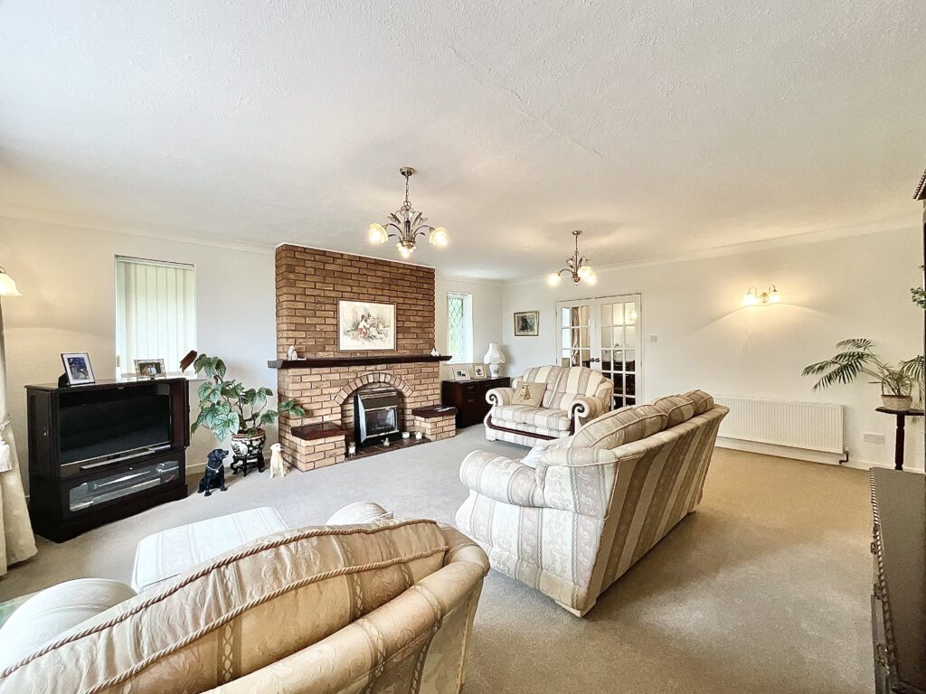 Park Drive, Cheadle, ST10