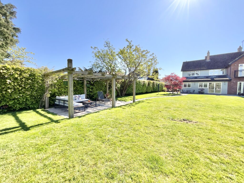 Sandyfields, Baldwins Gate, ST5