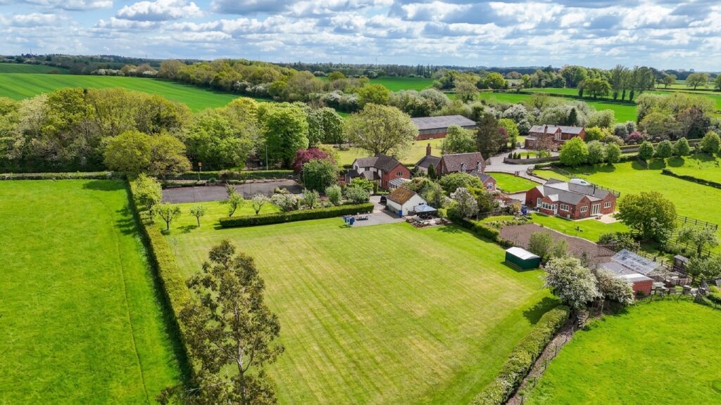 Stowe-By-Chartley, Stafford, ST18