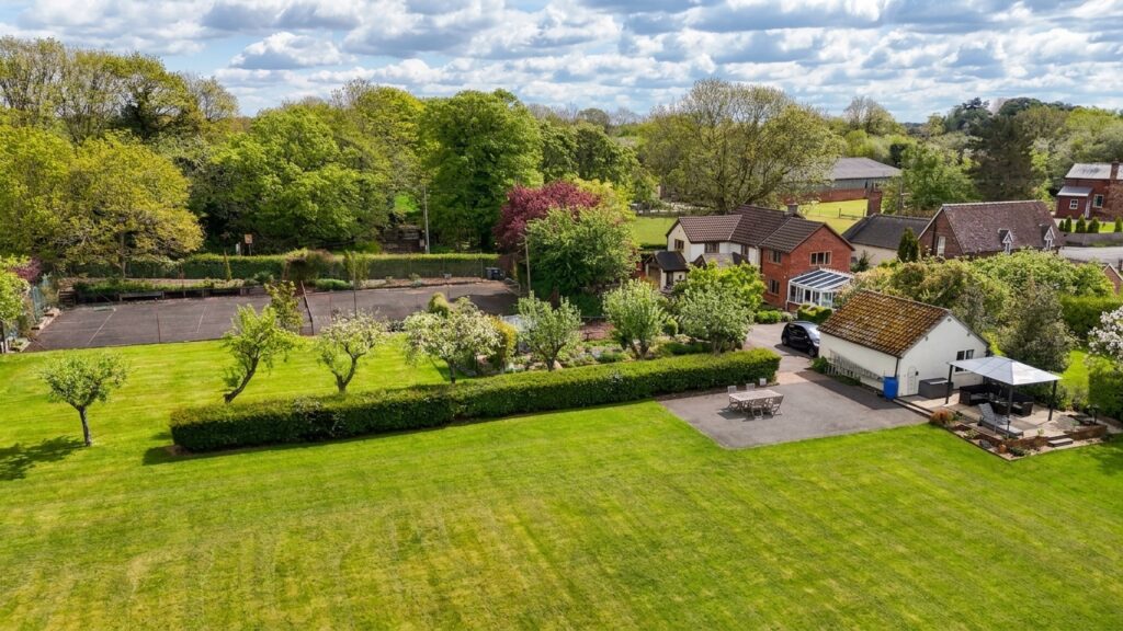Stowe-By-Chartley, Stafford, ST18