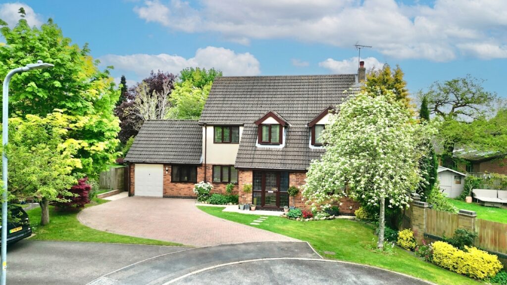Sopwith Close, Yarnfield, ST15