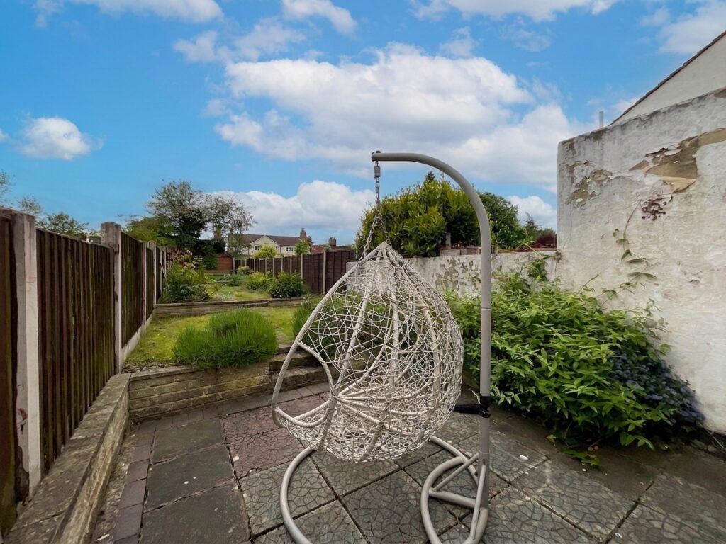 The Fillybrooks, Stone, ST15