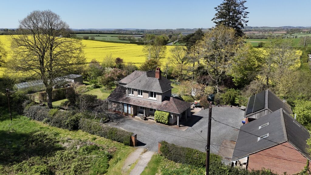Common Lane, Stone, ST15