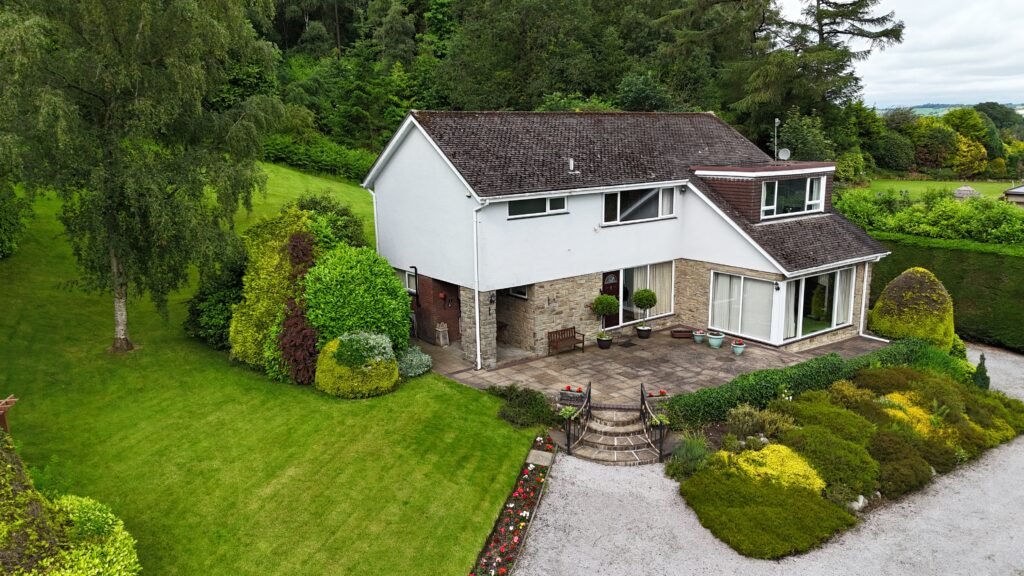 Harewood Close, Cheadle, ST10