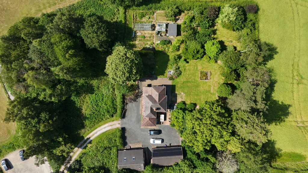 Common Lane, Stone, ST15
