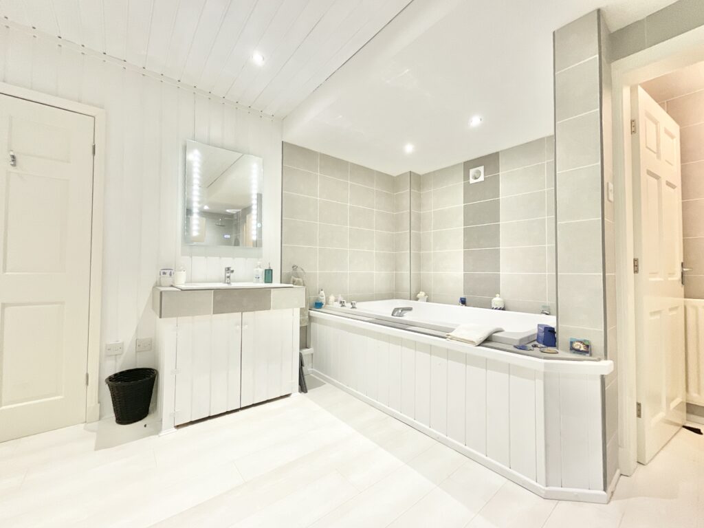 Gravelly Hill, Ashley, TF9