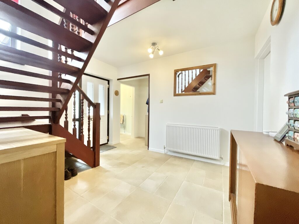 Willowbrook, Derrington, ST18