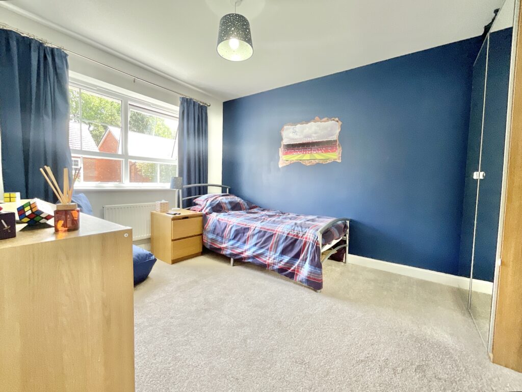 Dorney Close, Yarnfield, ST15