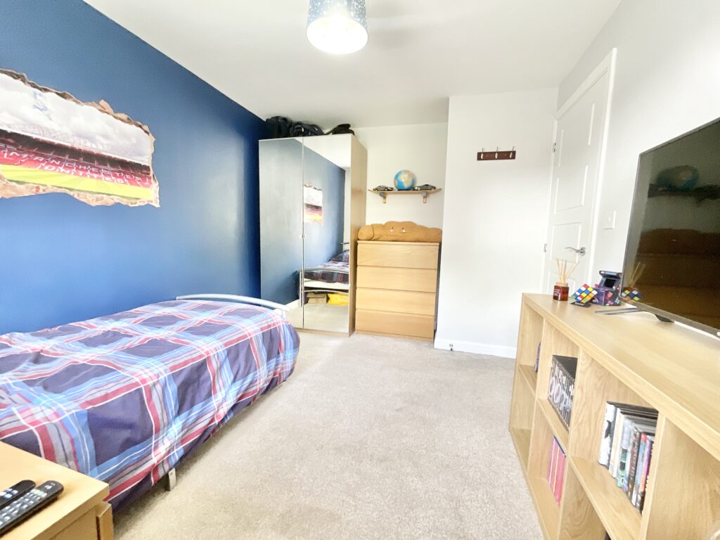 Dorney Close, Yarnfield, ST15
