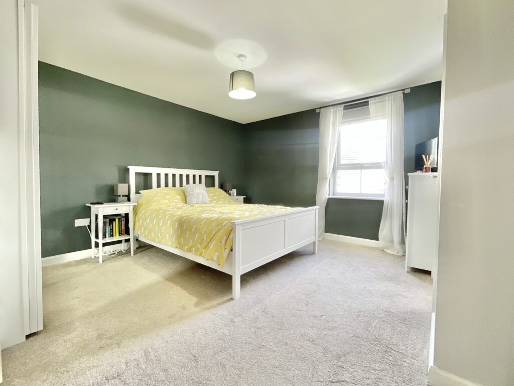 Dorney Close, Yarnfield, ST15