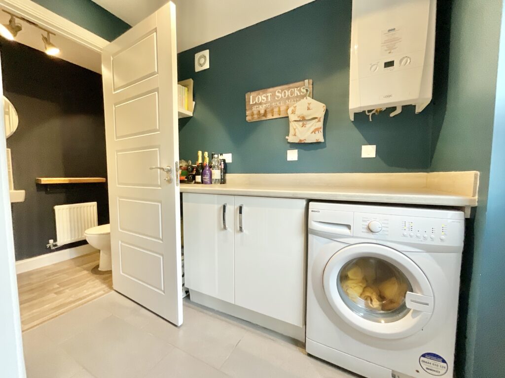 Dorney Close, Yarnfield, ST15