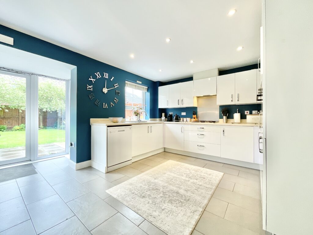 Dorney Close, Yarnfield, ST15