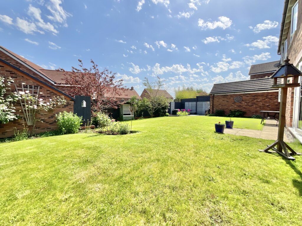 Wheelwright Drive, Eccleshall, ST21