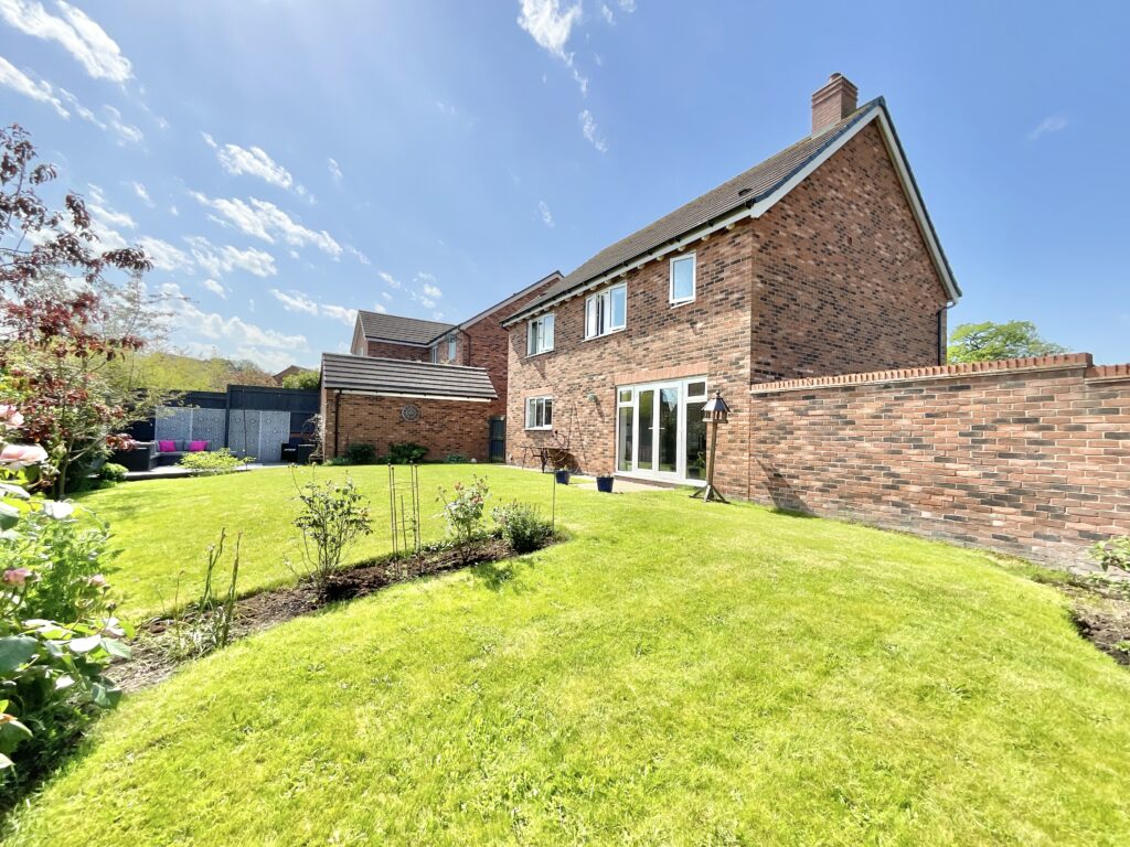 Wheelwright Drive, Eccleshall, ST21