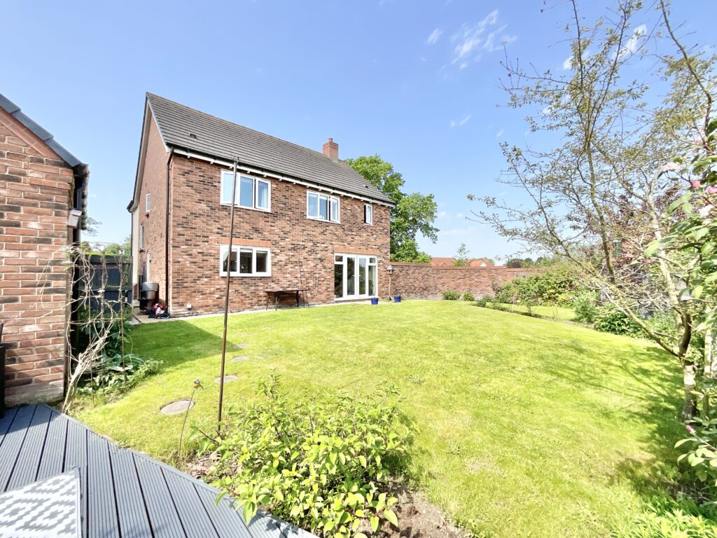 Wheelwright Drive, Eccleshall, ST21