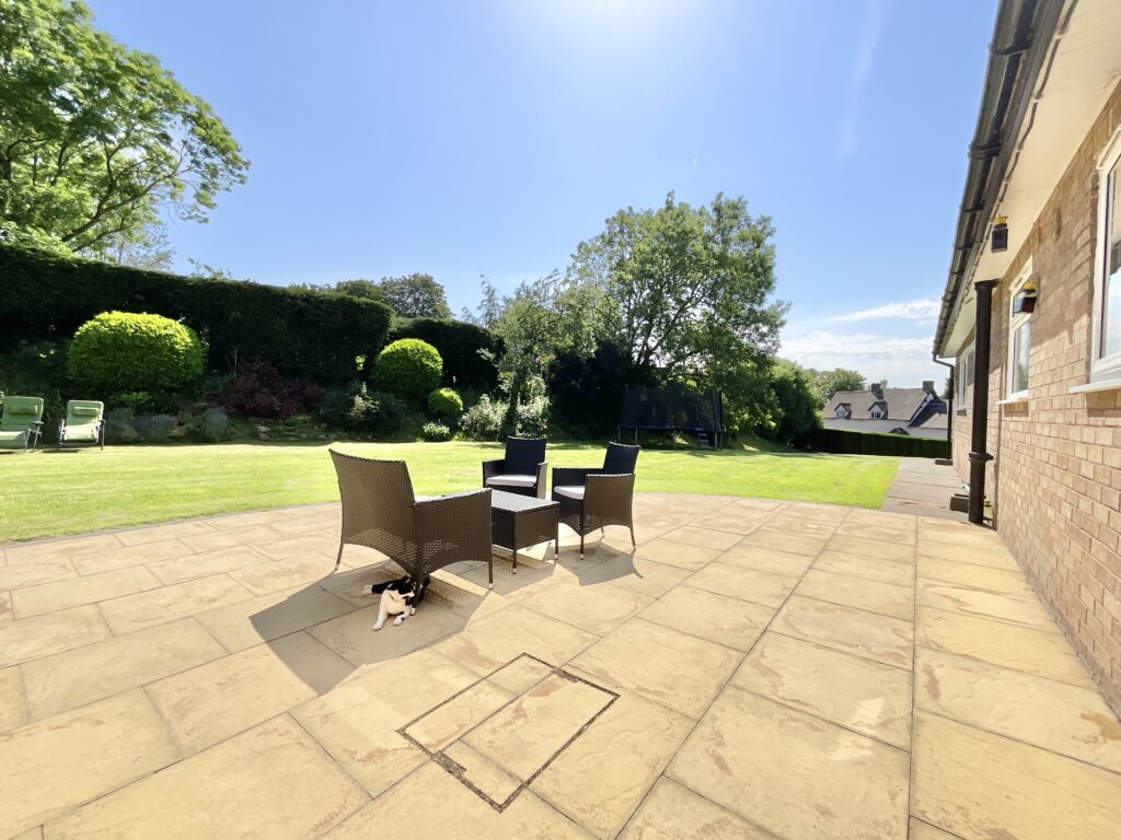 Whitgreave Lane, Whitgreave, ST18