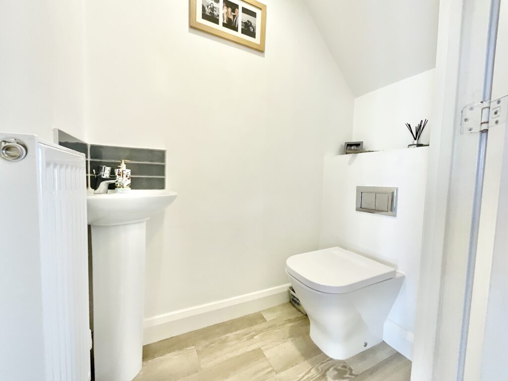 Daffodil Drive, Gnosall, ST20
