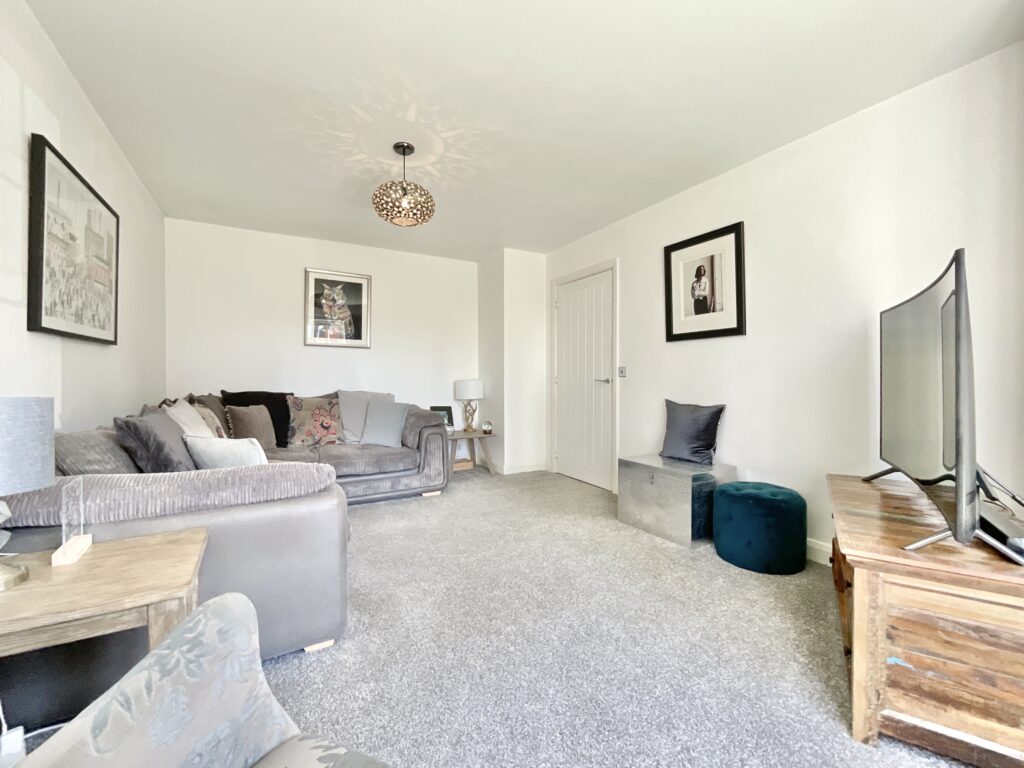 Daffodil Drive, Gnosall, ST20