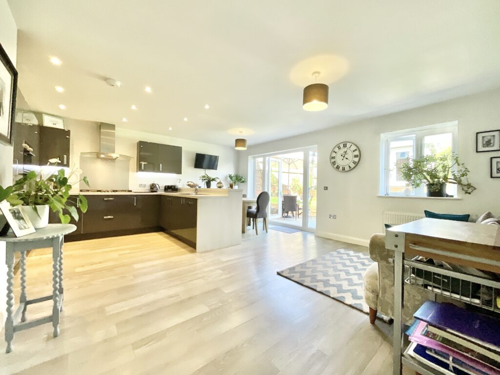 Daffodil Drive, Gnosall, ST20