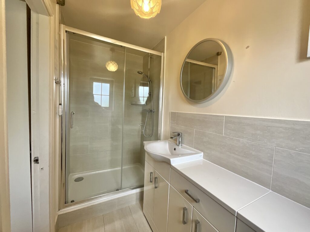 Uttoxeter Road, Draycott, ST11