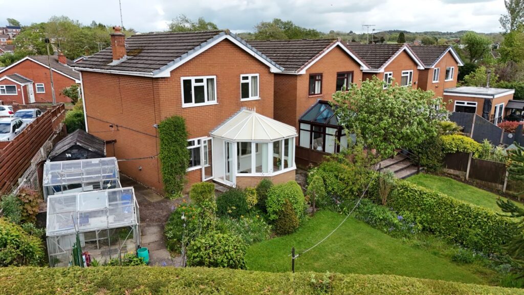 Ness Grove, Cheadle, ST10