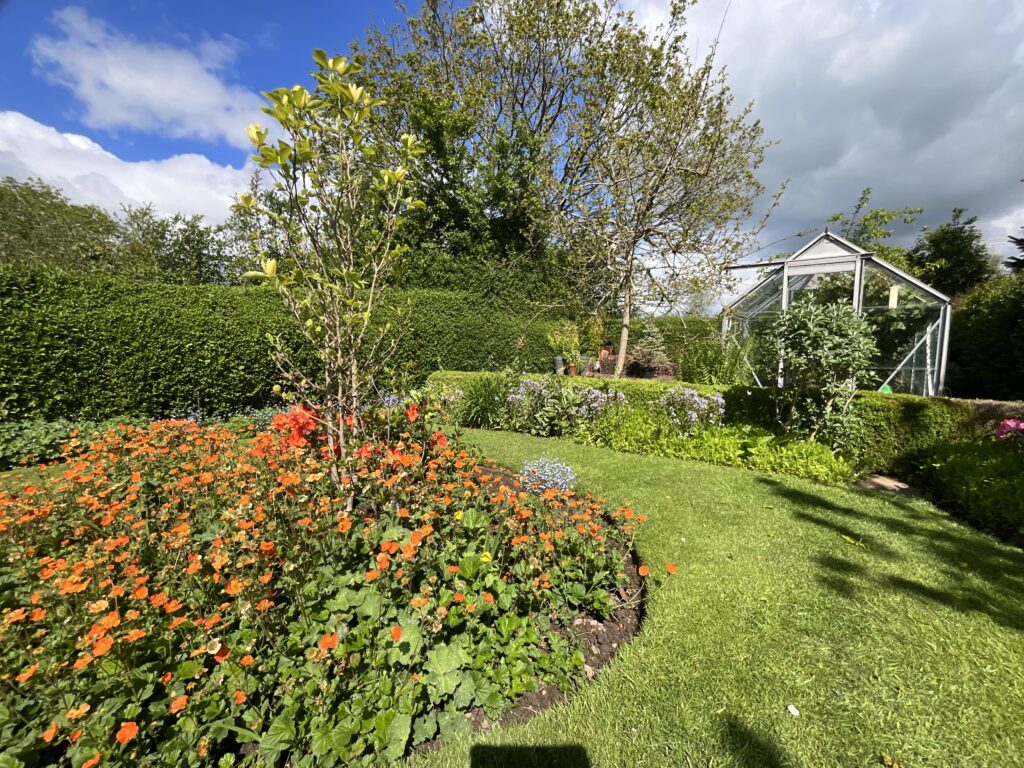 New Close Avenue, Forsbrook, ST11