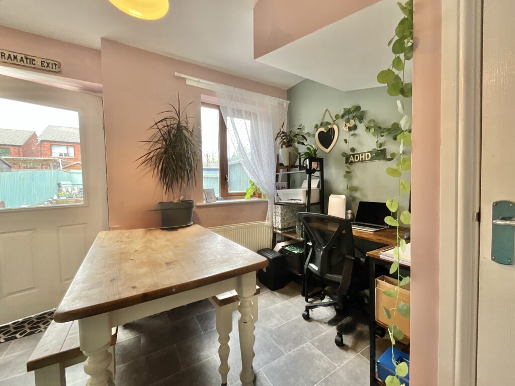 Cecilly Grove, Cheadle, ST10