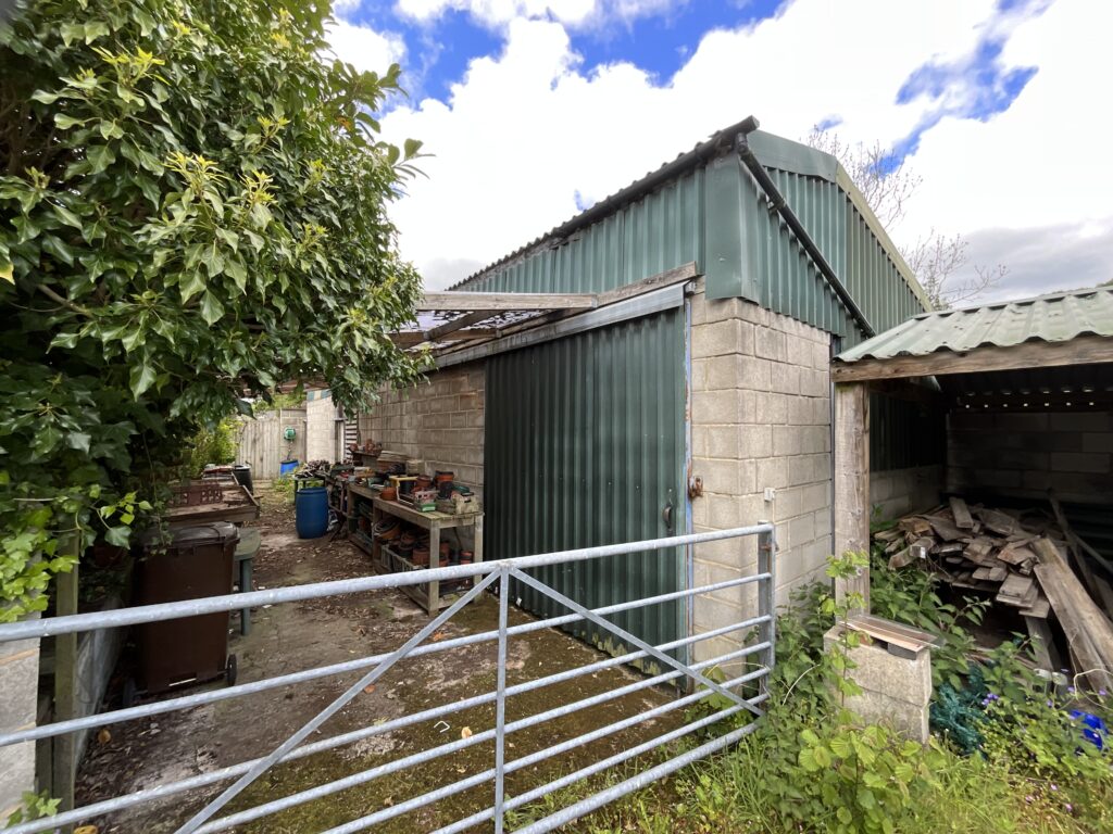 Great Gate, Tean, ST10
