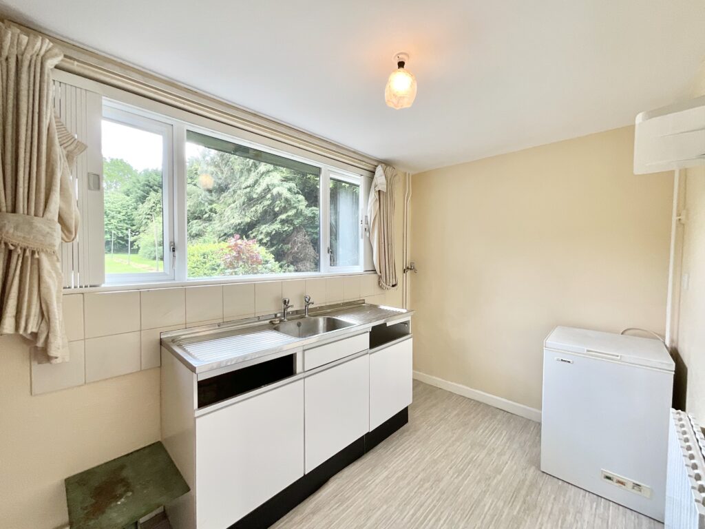 Top Road, Acton Trussell, ST17