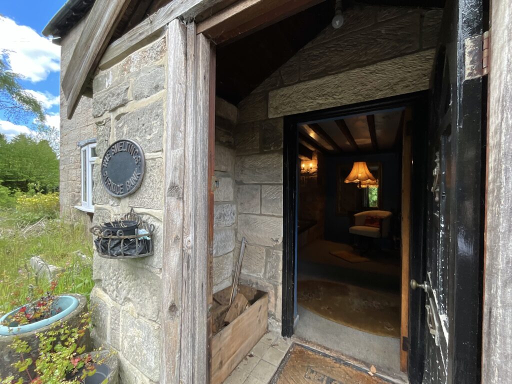 Great Gate, Tean, ST10