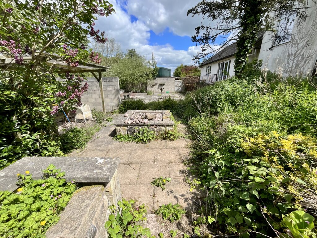 Great Gate, Tean, ST10