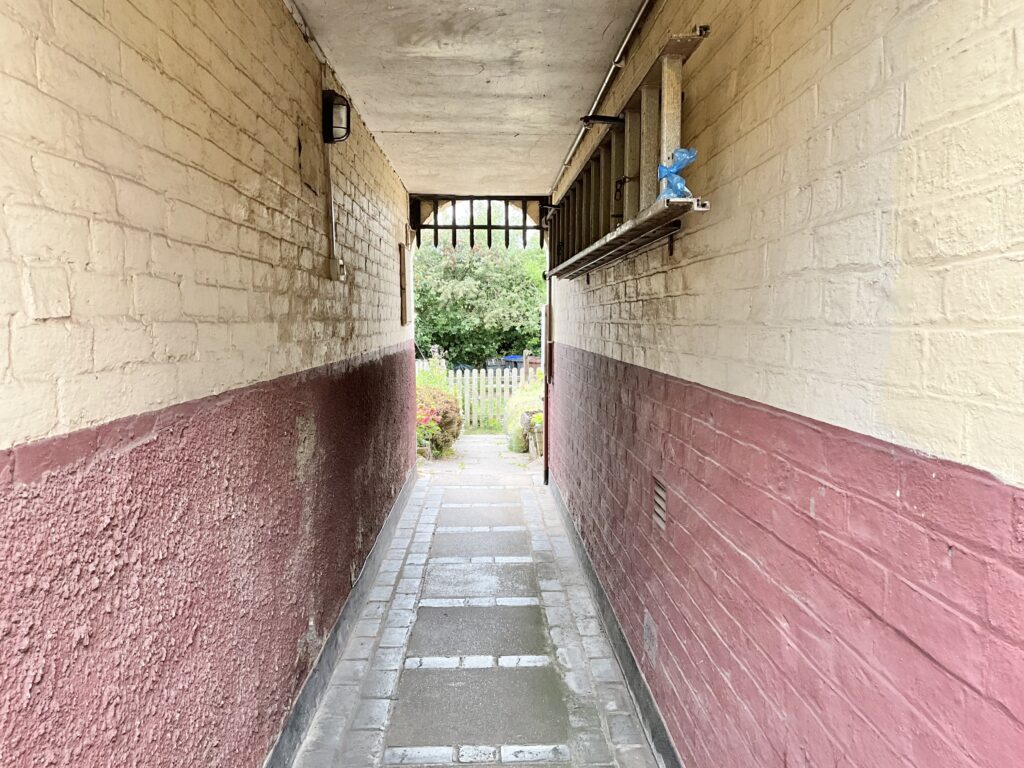 The Island, Tean, ST10