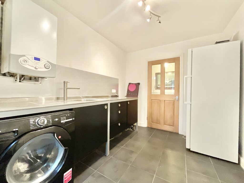 Newcastle Road, Loggerheads, TF9