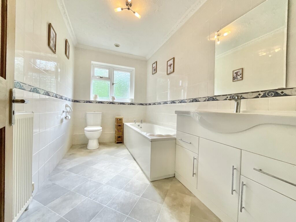 Newcastle Road, Loggerheads, TF9