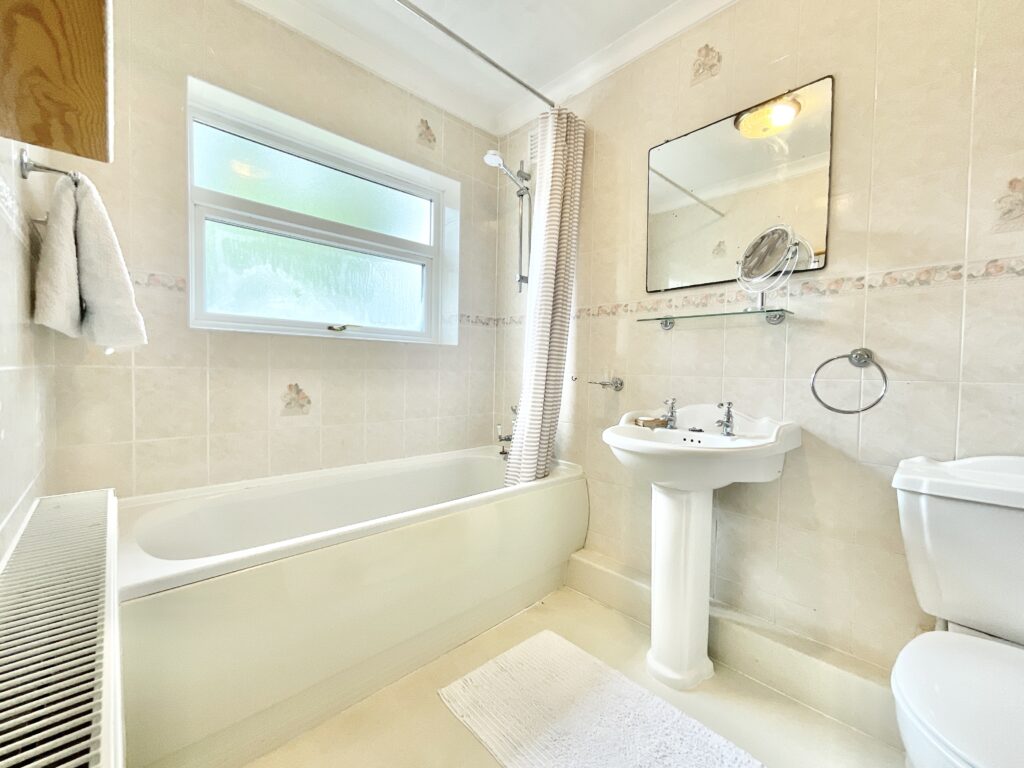 Elm Drive, Bradley, ST18