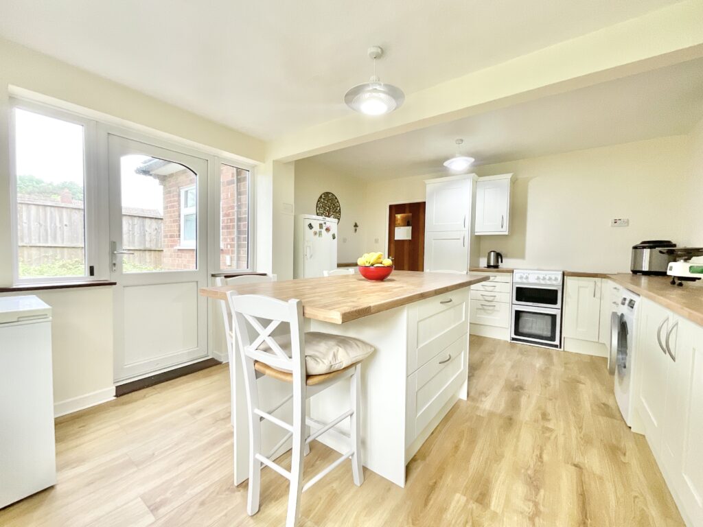 Elm Drive, Bradley, ST18