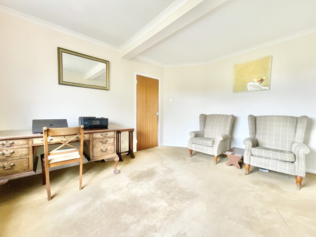 Elm Drive, Bradley, ST18